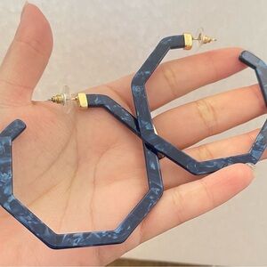 Blue acrylic gold tone hoop earrings